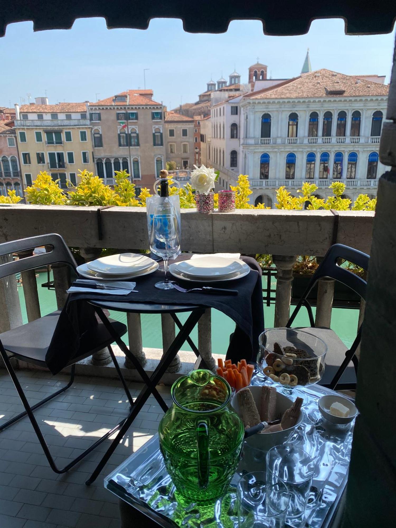 Rialto Terrace On The Grand Canal Venecia Exterior foto